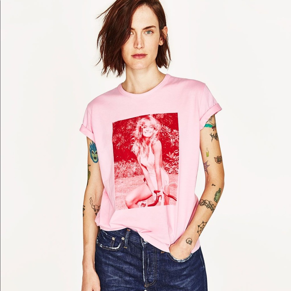 Graphic tee